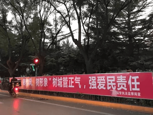 横幅设计:从硬核大字横幅到电商banner设计,如何博得受众眼球?